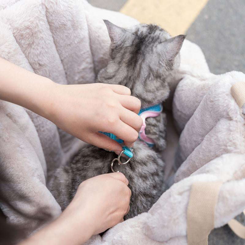 Travel Pet Carrier Portable Pet Tote Bag Thickened Plush Pet Go-Out Bag Open Style Warm Pet Carrying Bag,Winter Fleece Warm Dog Tote Bag, Pet Handbag